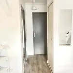 Le Magenta Centre De Laval Proche Gare *