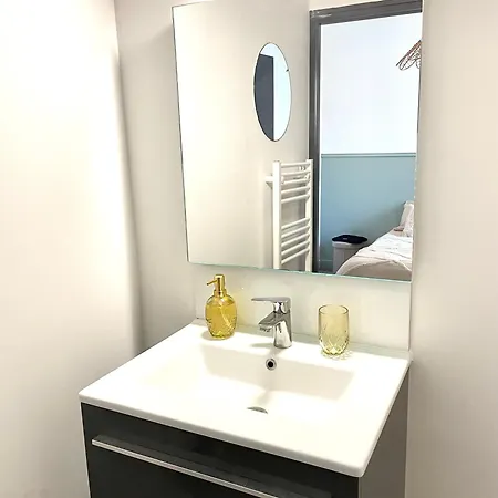 Le Magenta Centre De Laval Proche Gare 아파트