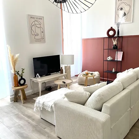 Le Magenta Centre De Laval Proche Gare 아파트 *