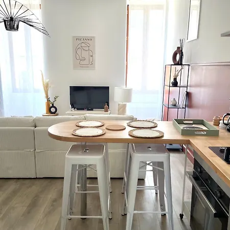 Appartement Le Magenta Centre De Laval Proche Gare *