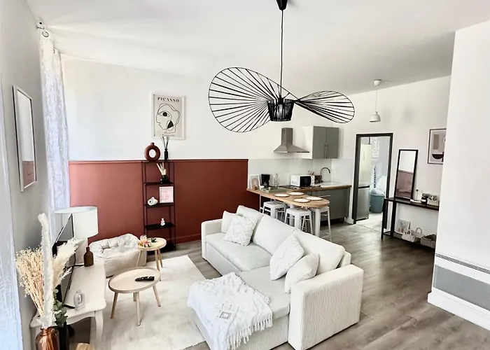 Le Magenta Centre De Laval Proche Gare 公寓