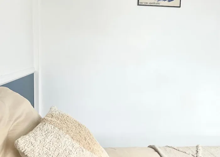 Le Magenta Centre De Laval Proche Gare 拉瓦勒